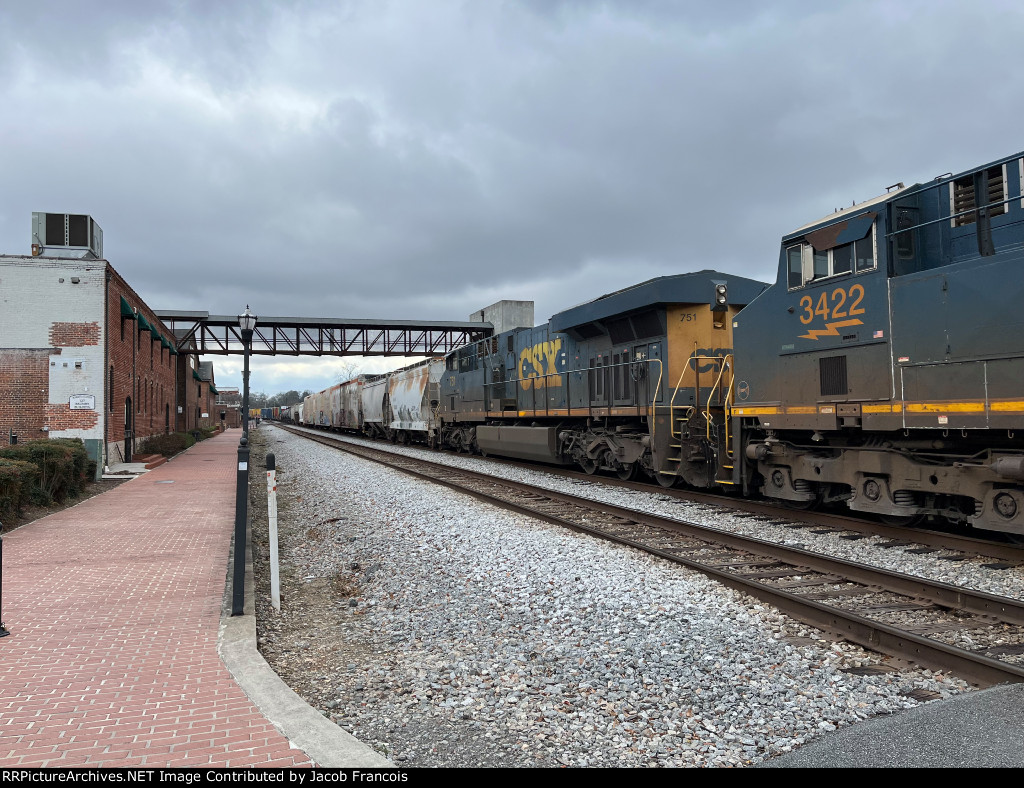 CSX 751